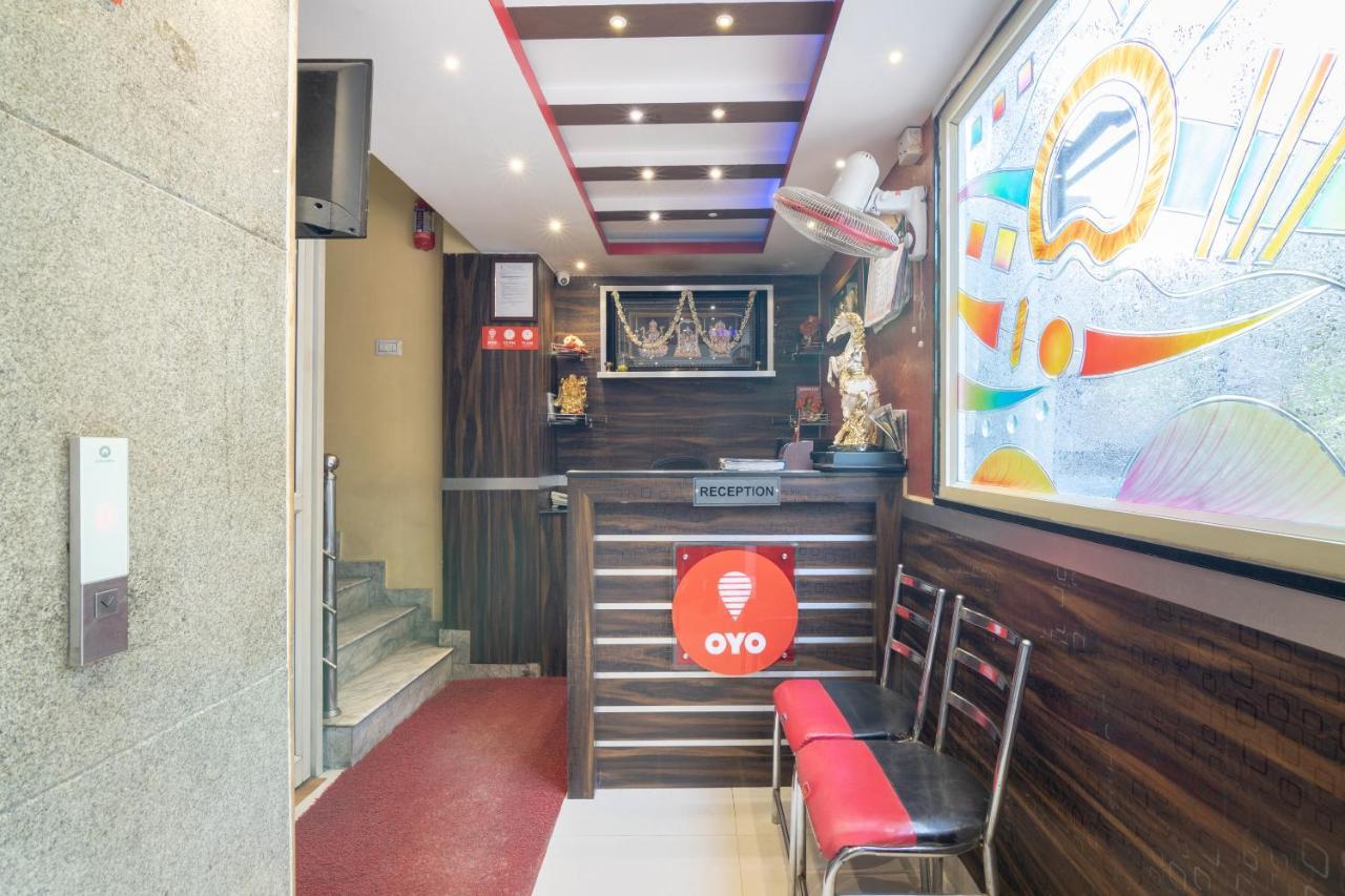 Oyo 13594 Mathrushree Residency Hotel Bangalore Exterior foto